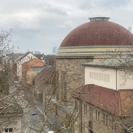 Ueber Den Daechern Von Offenbach Extérieur photo